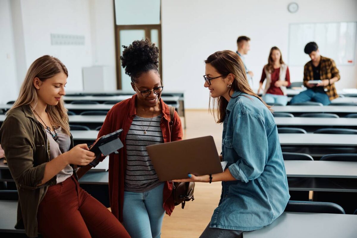 La méthode Montessori école tech projet collectif